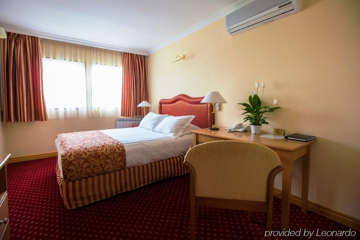 Chagala Atyrau Hotel Atyraū Exterior foto
